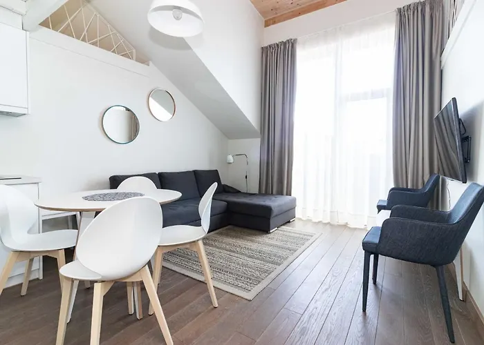 Apartamentai Maluno Vilos * פלאנגה